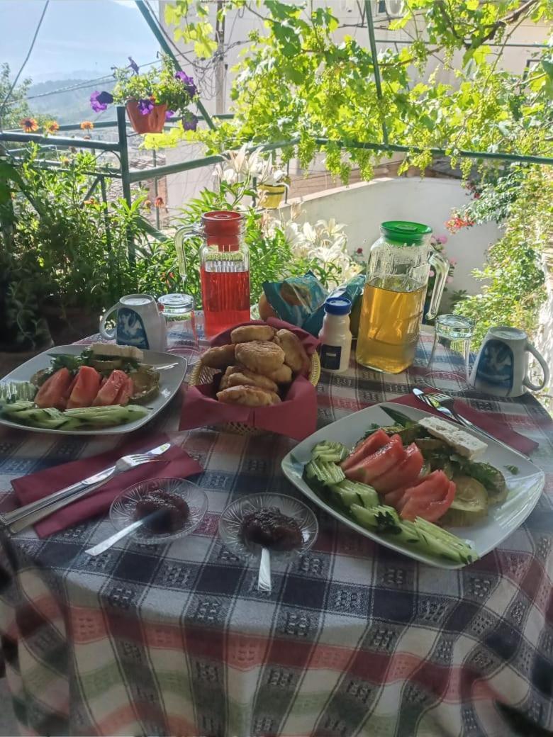 Relax Camping Gjirokastër Exteriér fotografie